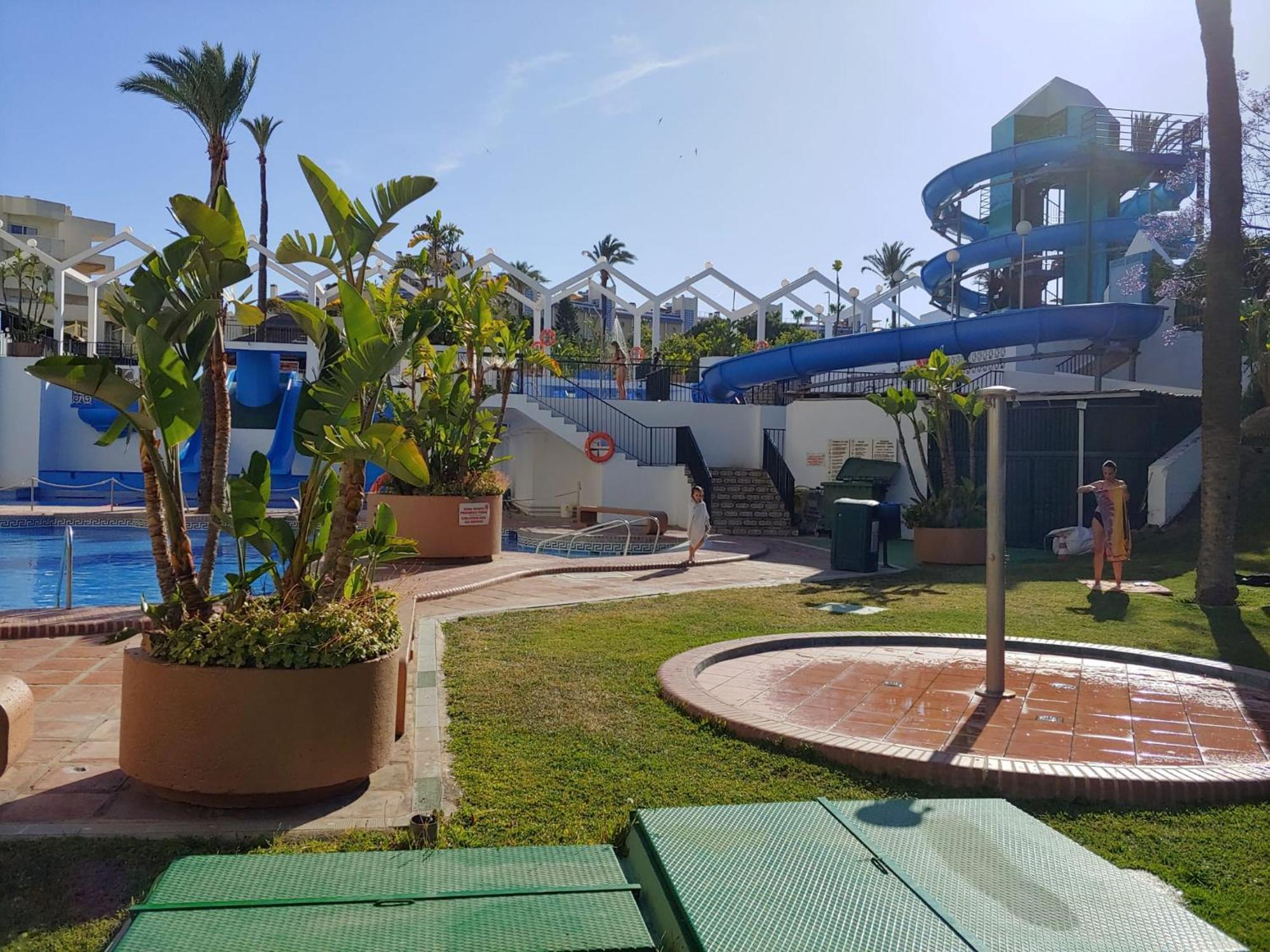 Benalbeach R&R Suite Benalmadena Bagian luar foto