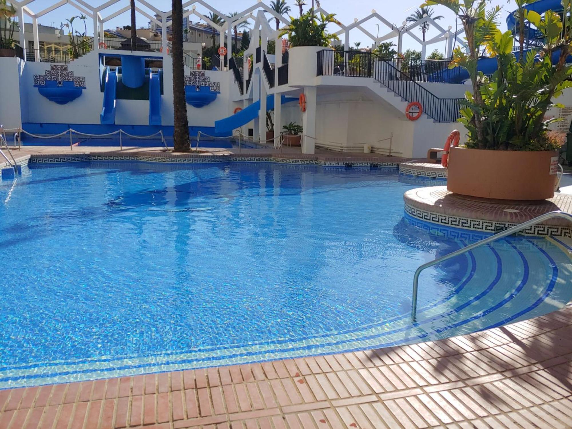 Benalbeach R&R Suite Benalmadena Bagian luar foto