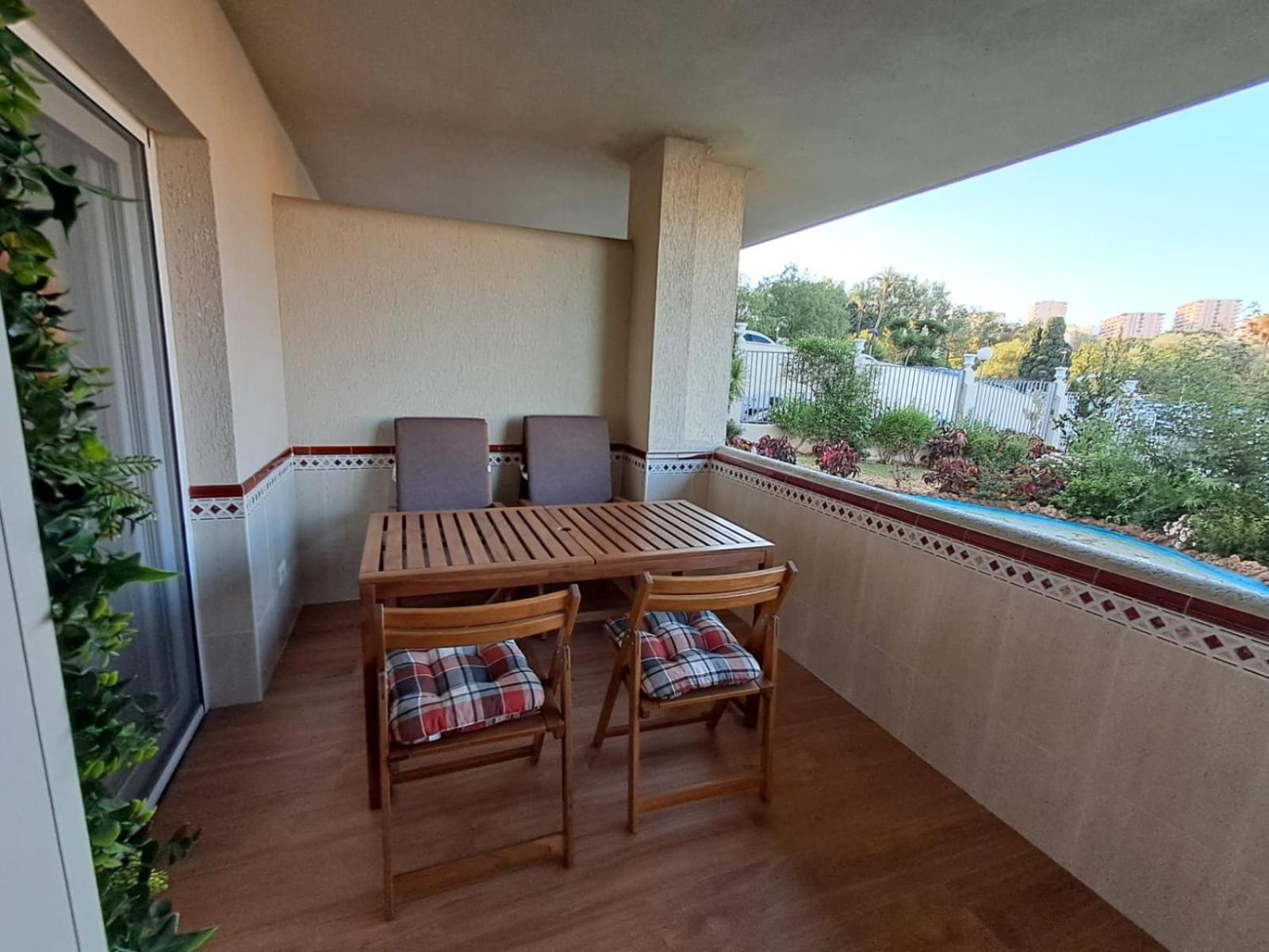Benalbeach R&R Suite Benalmadena Bagian luar foto
